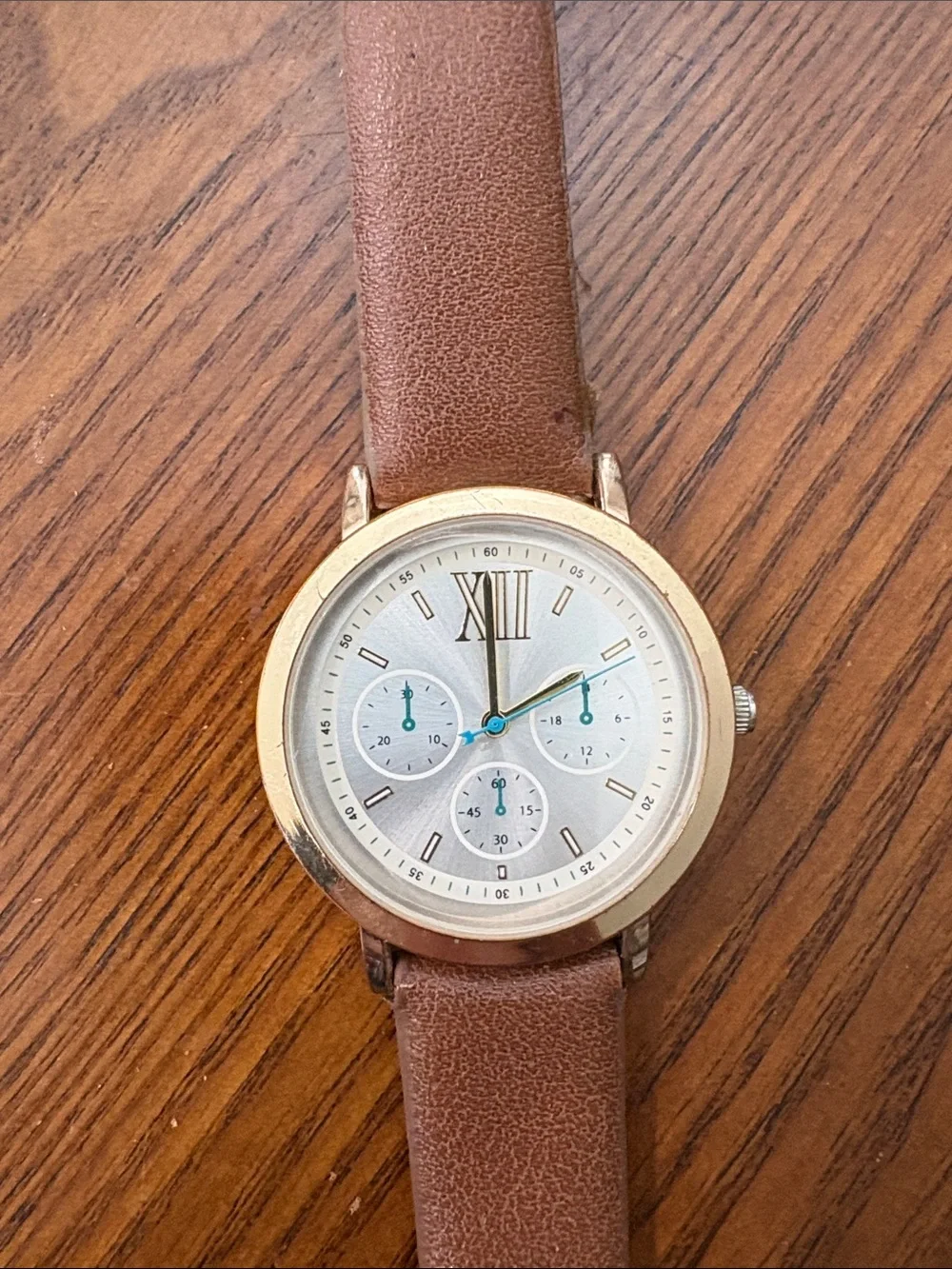 Classic Brown Leather Strap Men's Watch - Timeless Casual Style